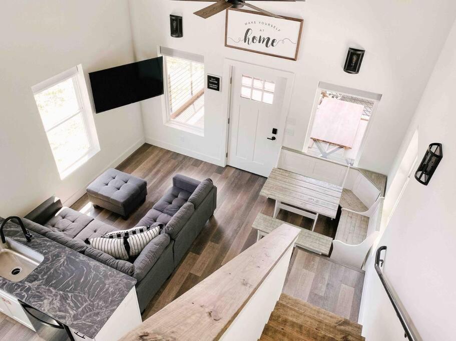 Cozy Smoky Mountain Tiny House Apartment Pigeon Forge Exterior photo